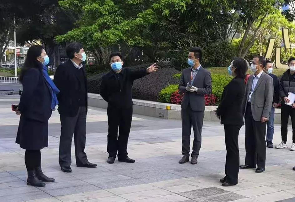 惠州市副市长冯起忠先生(左二)一行莅临考察.